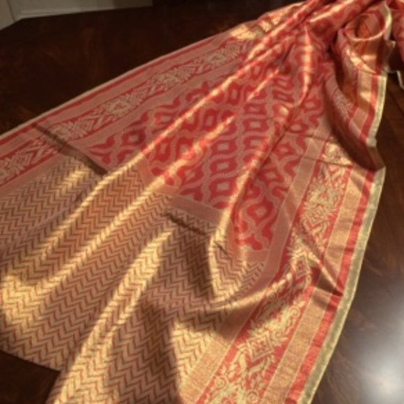 Gorgeous Printed Banarasi Style Dupatta/Scarf/Wrap/Stole - New - Picture 2 of 10